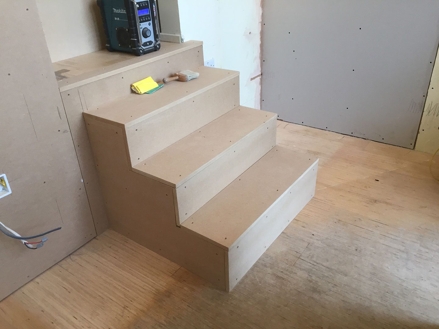 carpentry-bathroom-fitting-bookham-05