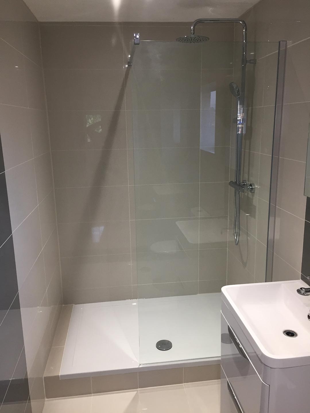 Spacious-Walk-In-Shower-Dorking